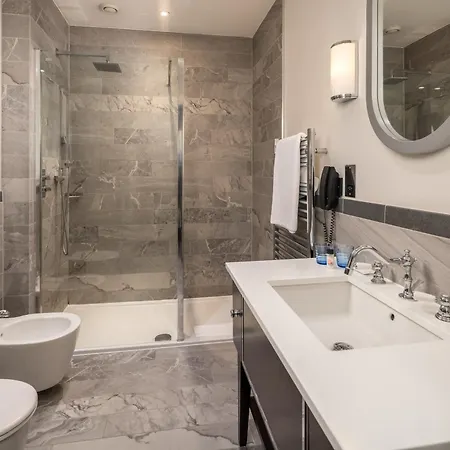 Courthouse Hotel Shoreditch-2